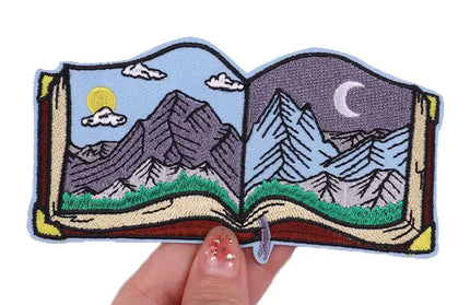 Outdoor Nature Camping Traveler Embroidered Patch Iron On Patches For Clothing Thermoadhesive Patches Hiking Patch For Backpack