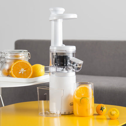 Compact Electric Juicer for Home Use