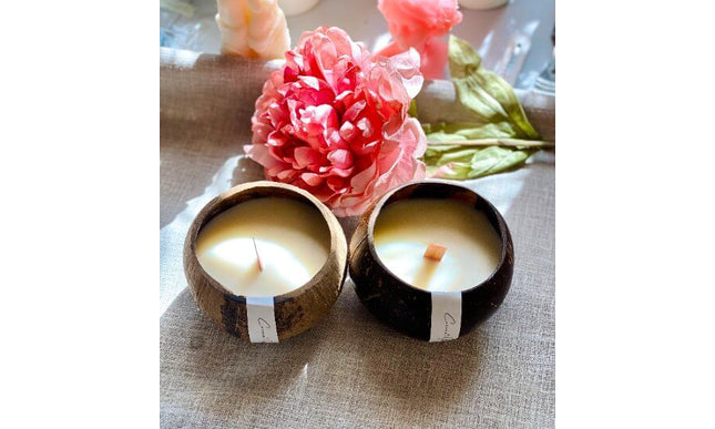 Coconut Wax Candle in Coconut Shell - Eco-Friendly and Sustainable Home Decor-0