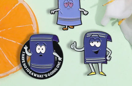 EcoWarra Funny Comedy Anime Towel Toweliie Brooch Enamel Pins I Have No Idea What's Going On Brooches Backpack Lapel Badge Jewelry Gift