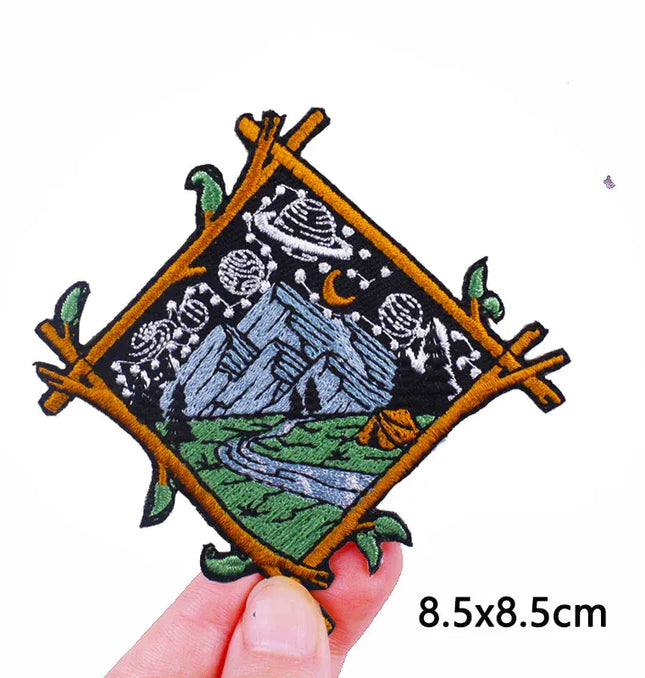 EcoWarra Outdoor Nature Camping Traveler Embroidered Patch Iron On Patches For Clothing Thermoadhesive Patches Hiking Patch For Backpack