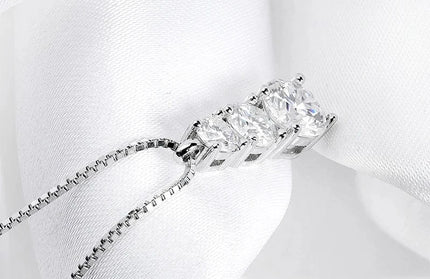 EcoWarra Smyoue 1.8CT Moissanite Pendant for Women Men Sparkling Diamond Necklace 3 Stones Solid Silver 925 Jewellery Luxury Quality GRA